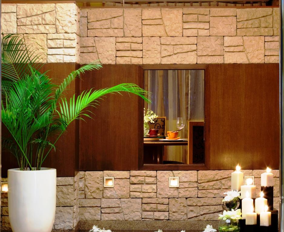 Blue Diamond Pune Ihcl Seleqtions Екстер'єр фото