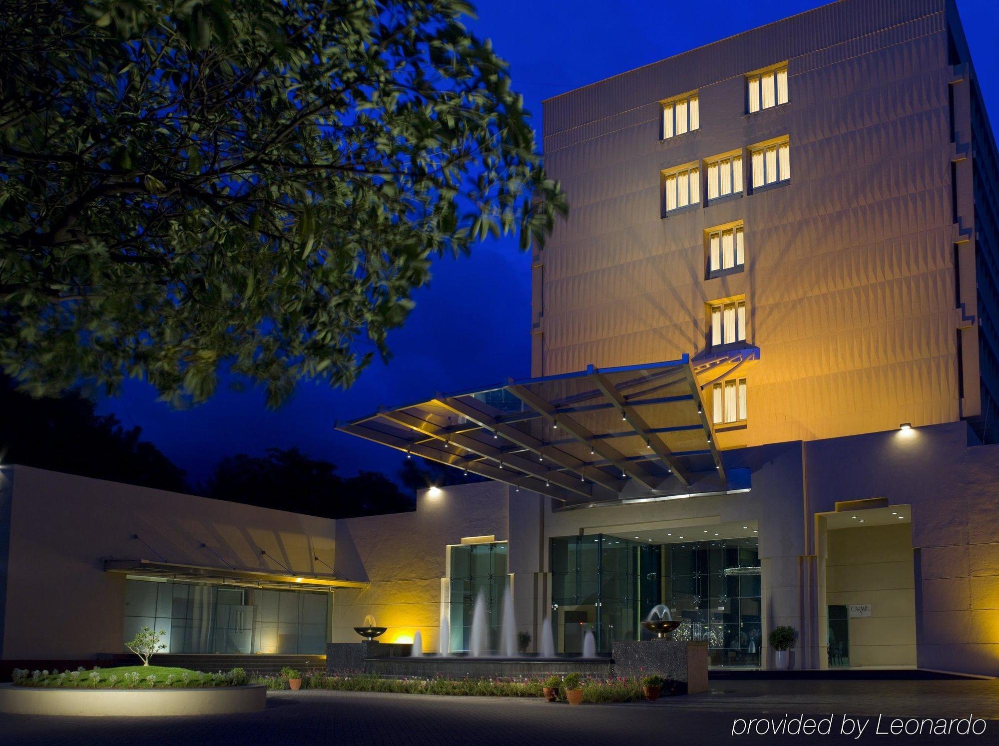 Blue Diamond Pune Ihcl Seleqtions Екстер'єр фото