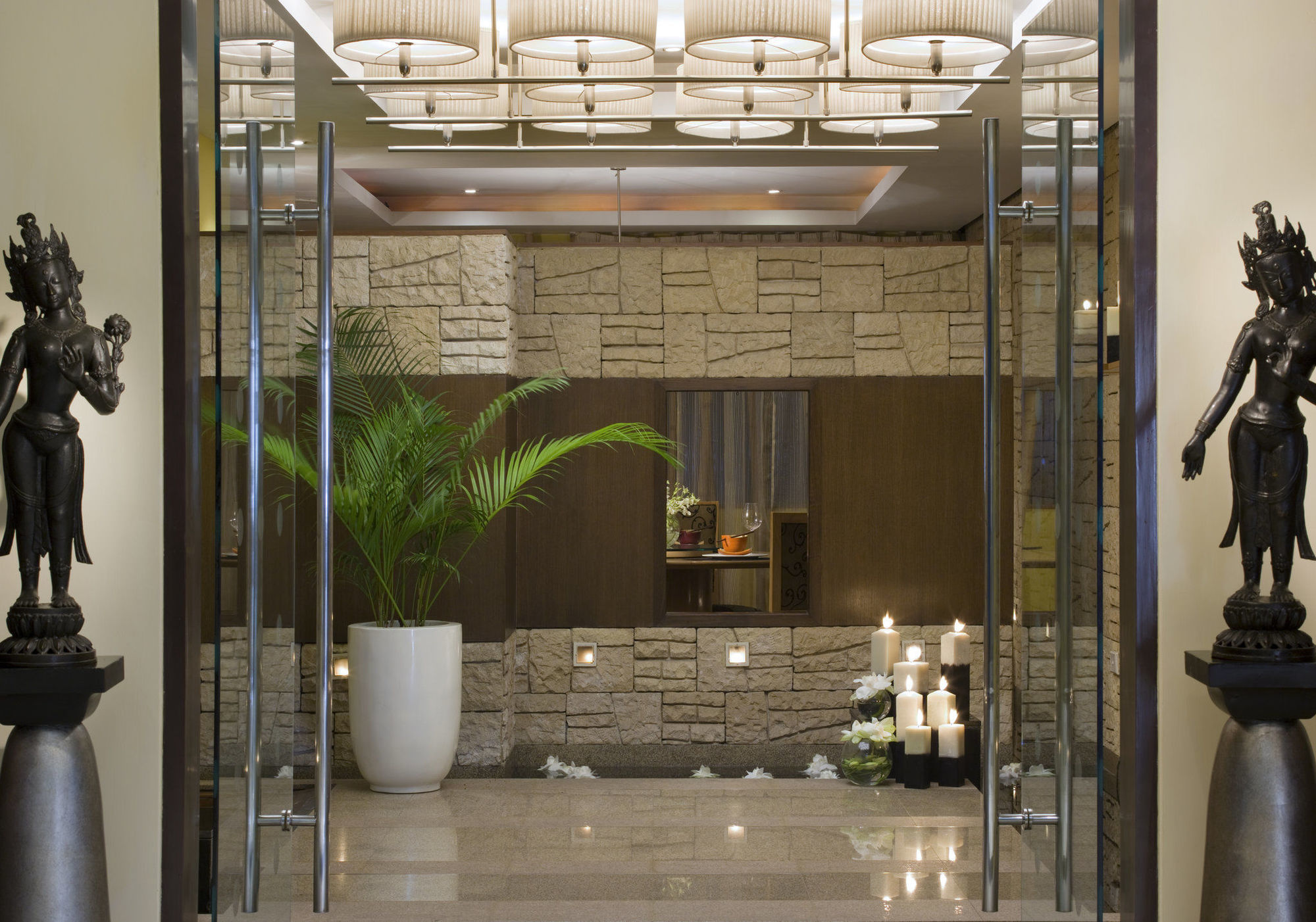 Blue Diamond Pune Ihcl Seleqtions Інтер'єр фото